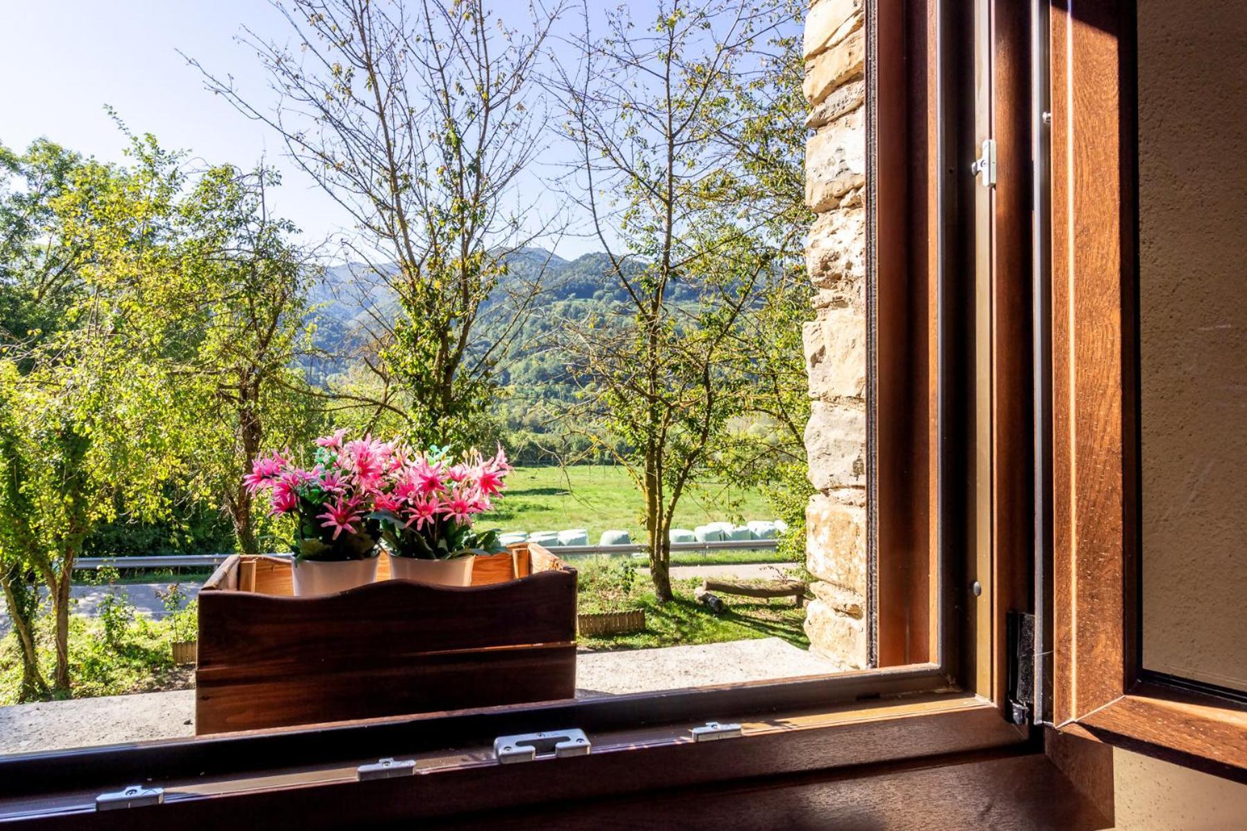 M De Puigsec Mas Rural Al Ripolles Villa Girona Eksteriør billede