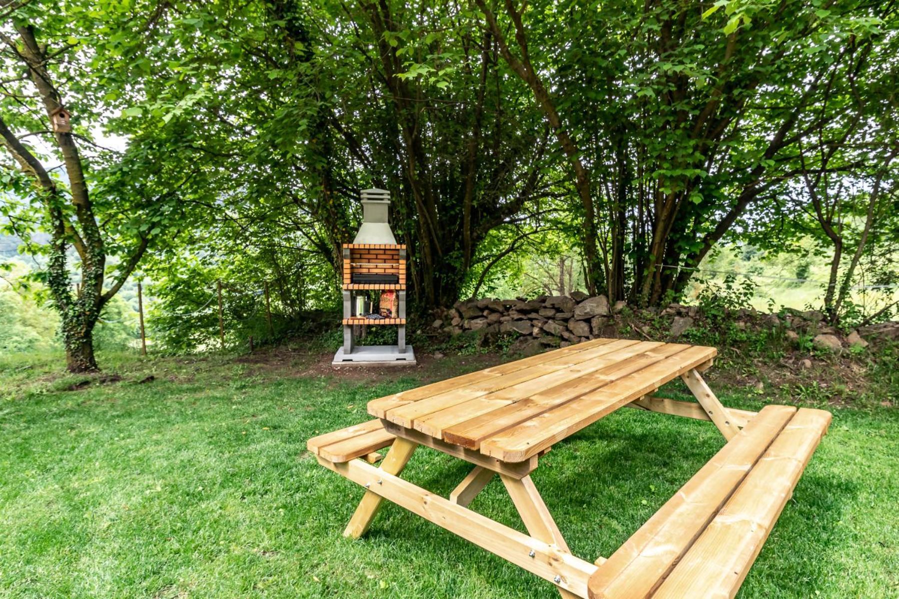M De Puigsec Mas Rural Al Ripolles Villa Girona Eksteriør billede